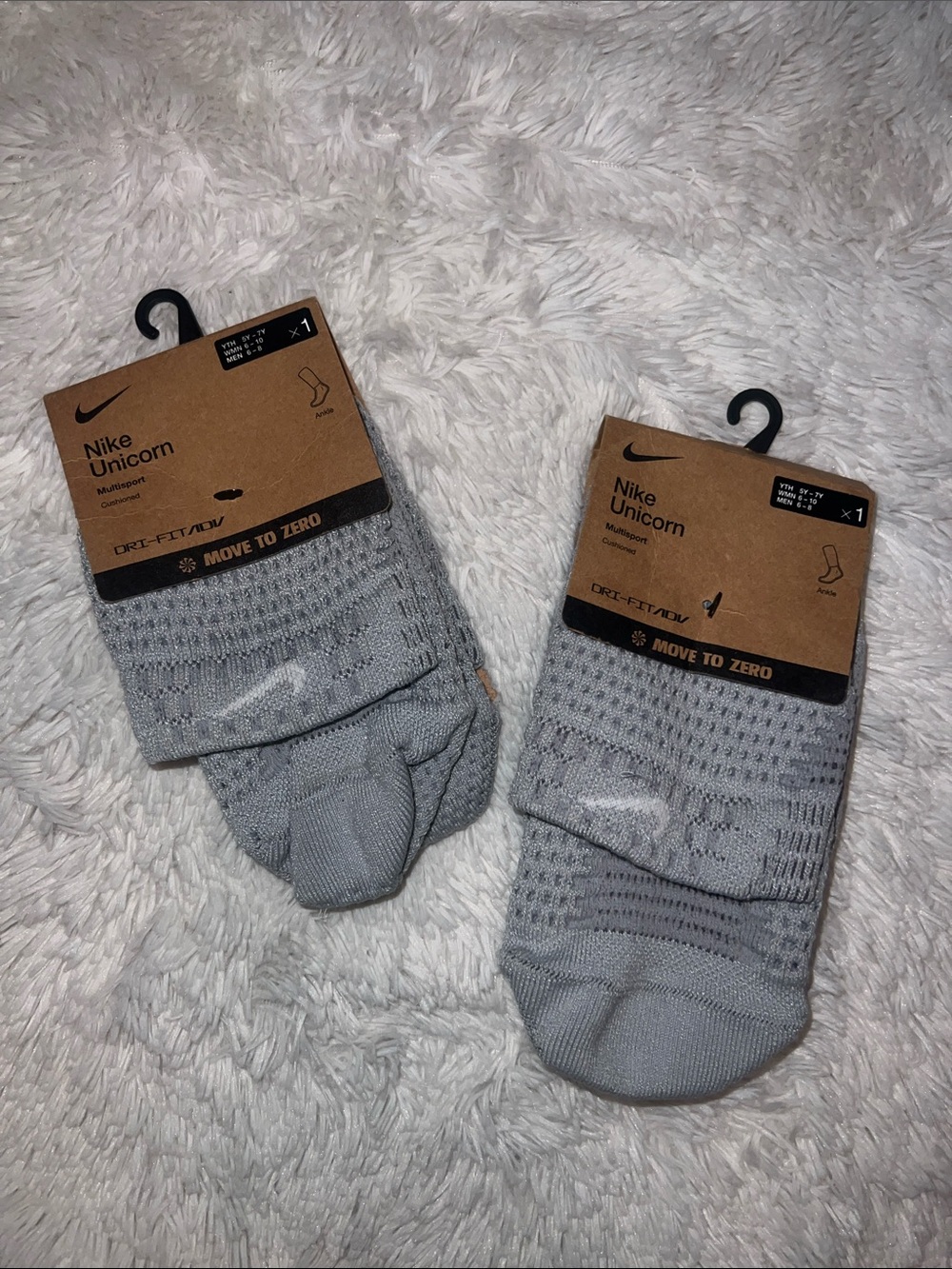 NIKE UNICORN MULTI-SPORT ABOVE ANKLE